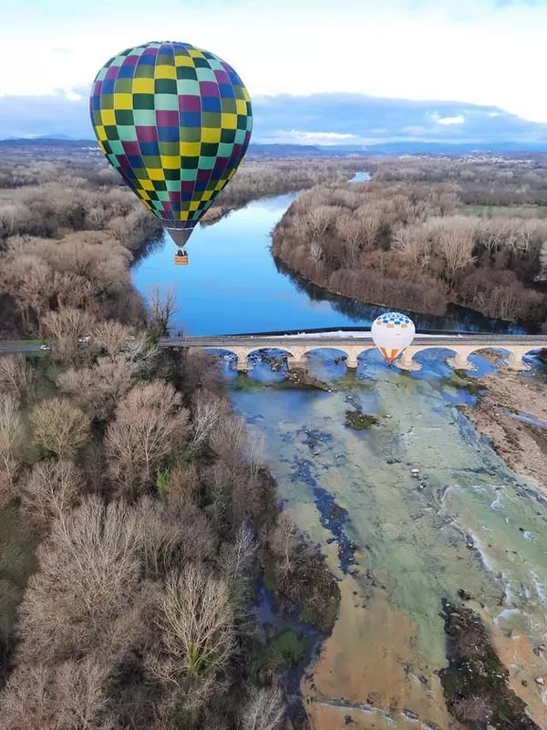 Spécialiste du vol en montgolfières, Alpes-de-Haute-Provence, Azur Provence Montgolfières