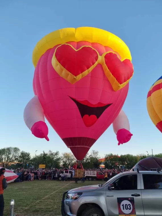Clone of BILLET DUO AVEC NUIT D'HOTEL, Alpes-de-Haute-Provence, Azur Provence Montgolfières