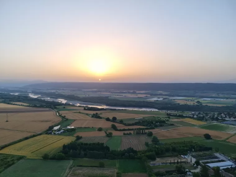 Réserver un vol en montgolfière au lever du soleil en Alpes-de-Haute-Provence, Alpes-de-Haute-Provence, Azur Provence Montgolfières