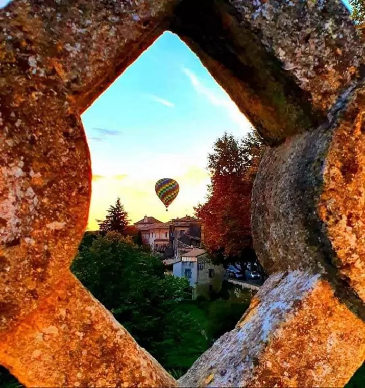 Idée activité pour EVJF/EVG : vol en montgolfière en Alpes-de-Haute-Provence, Alpes-de-Haute-Provence, Azur Provence Montgolfières