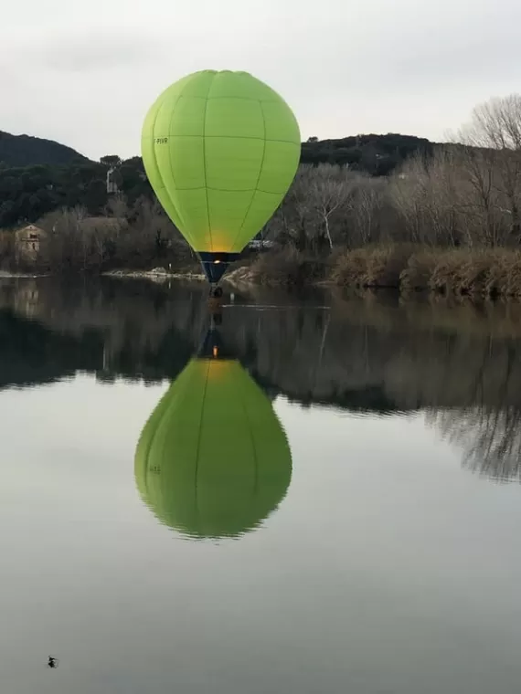Offrir un bon cadeau pour un vol en montgolfière en Alpes-de-Haute-Provence, Alpes-de-Haute-Provence, Azur Provence Montgolfières
